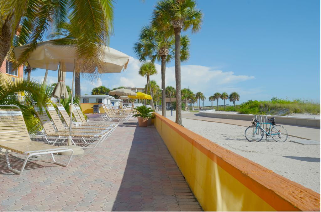 Page Terrace Beachfront Hotel St. Pete Beach Dış mekan fotoğraf